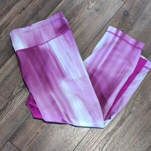 Under Armour Cropped Leggings Medium